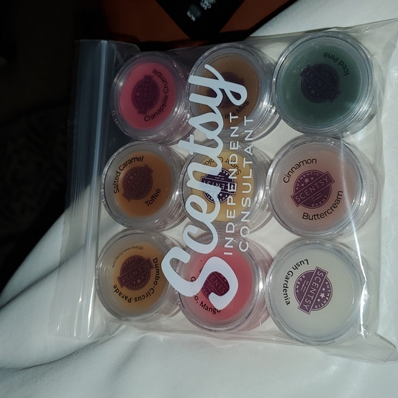 Scentsy Tester 9 pack. - Picture 1 of 2